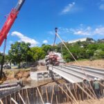 Construção da nova ponte entre os Bairros Rio Branco e União recebe longarinas
