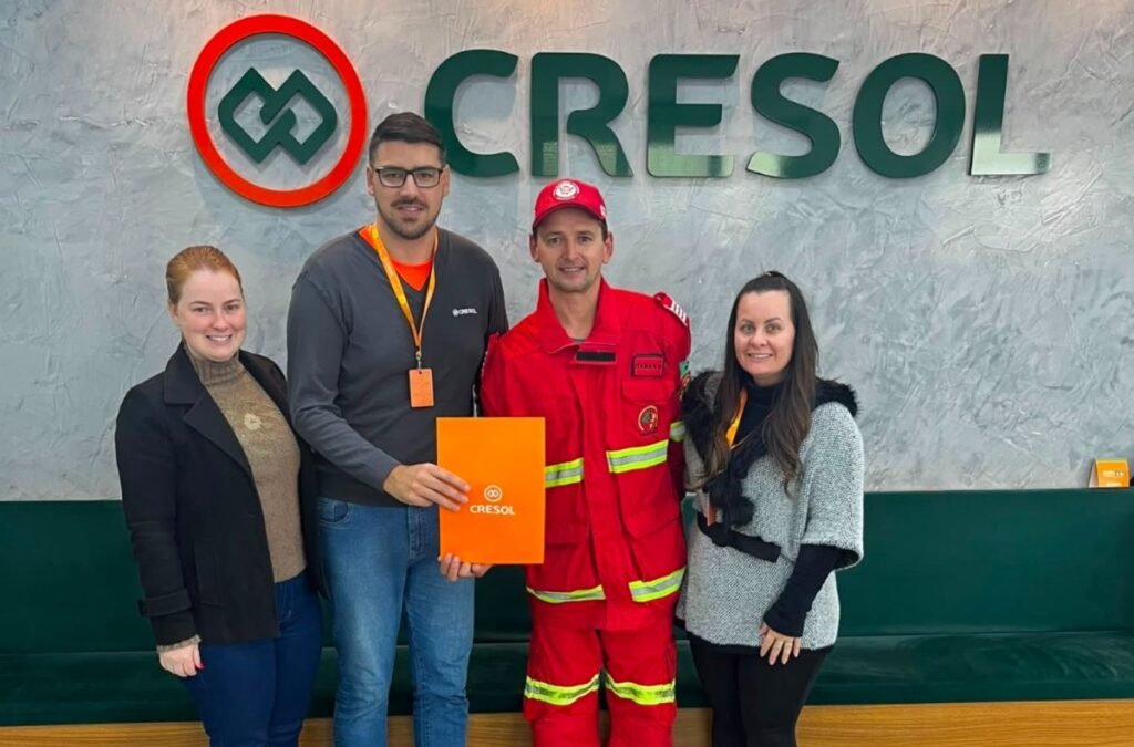 Cresol destina R$ 2 mil aos Bombeiros Voluntários de Sobradinho