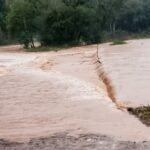 Chuvas intensas causam alagamentos e interrupções em pontes e rodovias na região Centro Serra