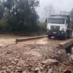 Trânsito é liberado na ponte de Serrinha do Pinhal entre Segredo e Lagoão