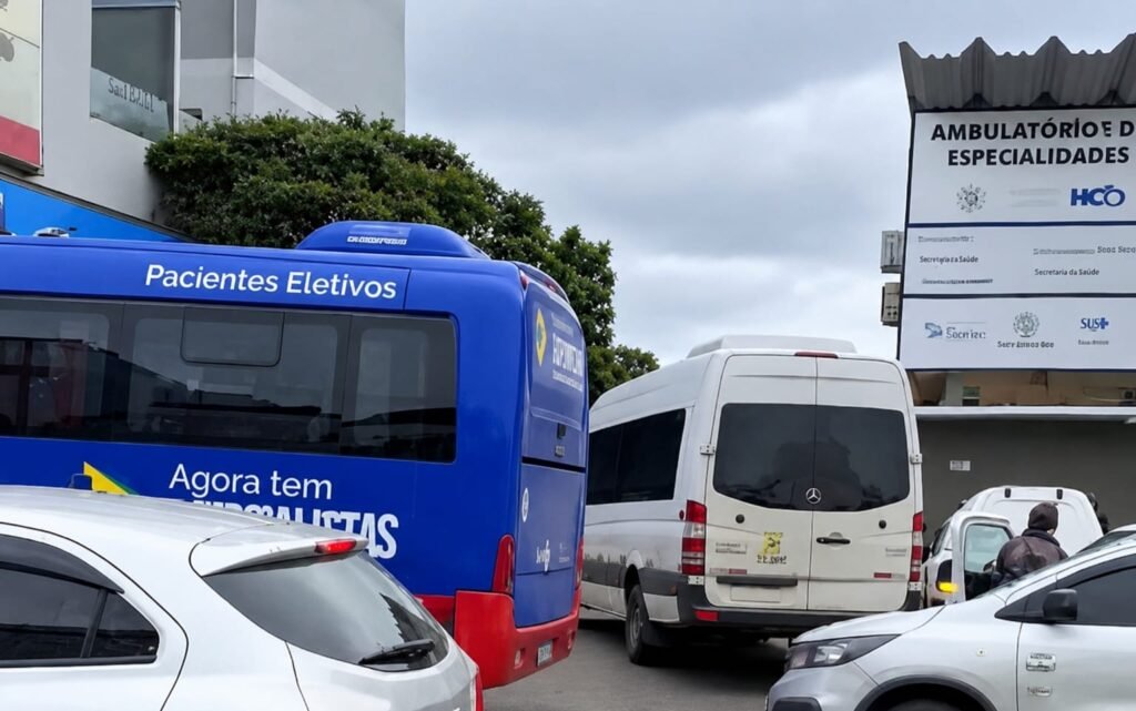 Motoristas de veículos que transportam pacientes para Cachoeira do Sul exigem local adequado para o desembarque dos passageiros