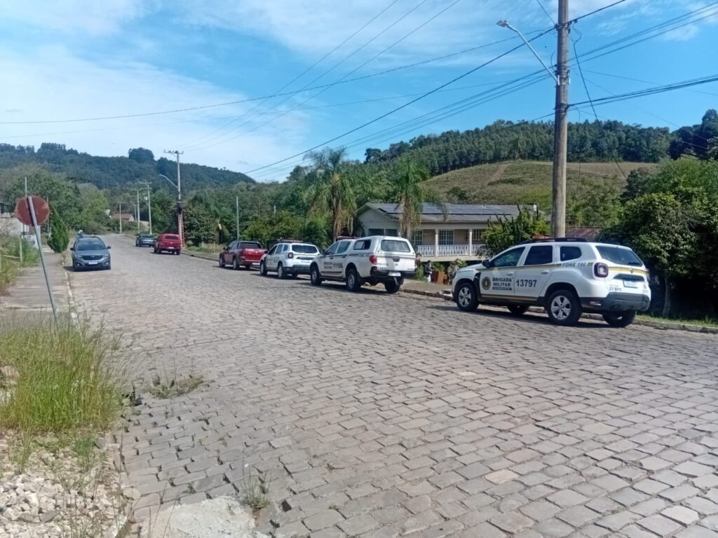 Operação Integrada Fios e Cabos fiscaliza estabelecimentos em Sobradinho e Ibarama