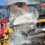 Incêndio atinge colheitadeira durante trabalho na lavoura em Arroio do Tigre